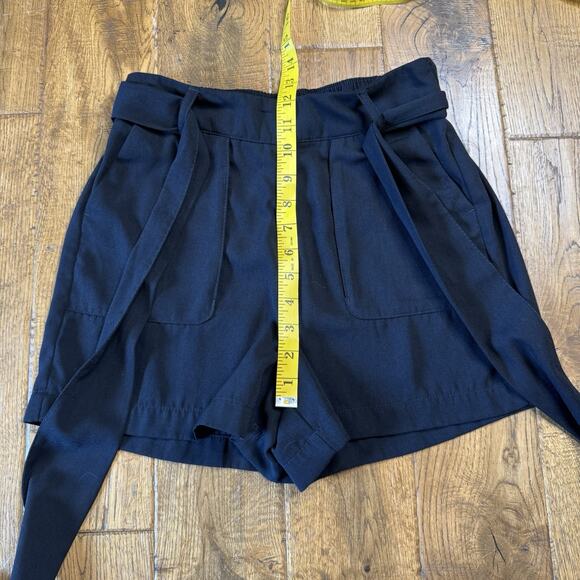 A New Day Shorts Black Paperbag Tie Waist High Rise Pleated Womens Size XS - Picture 5 of 8